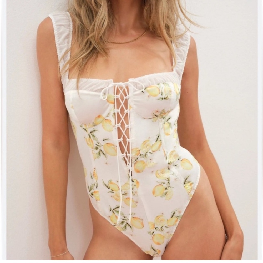 NWT For Love and Lemons - Free People Cassandra lemon Print Corset Bodysuit XS